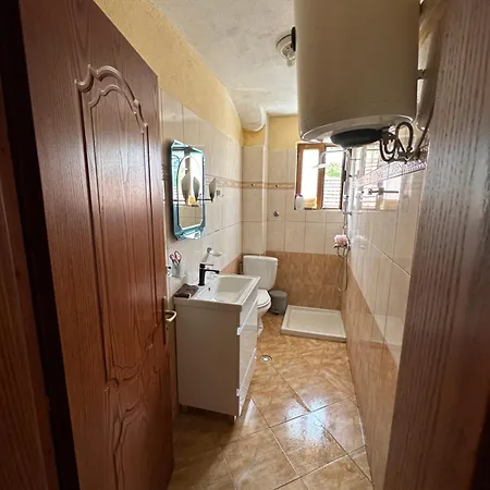 Memo Shkurti Apartment *